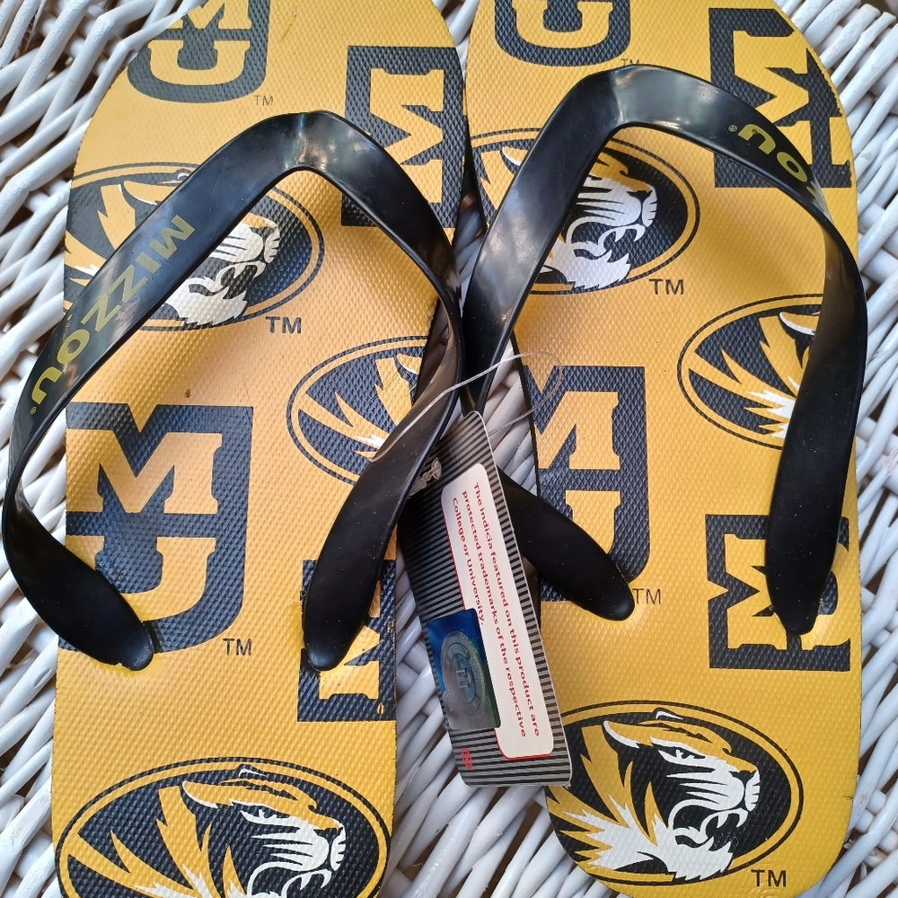 NWOT MIZZOU flip-flops W 5/6